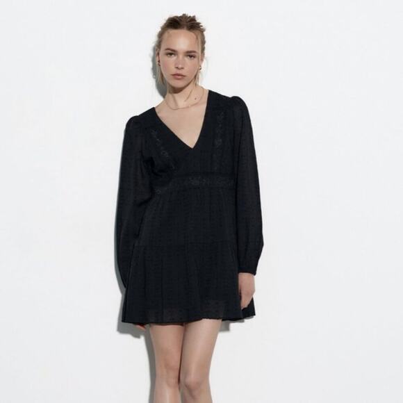Zara Mini Dress Lace Trim Swiss Dot Puffed Sleeves V Neck Black Cotton‎ Size M - Picture 1 of 7